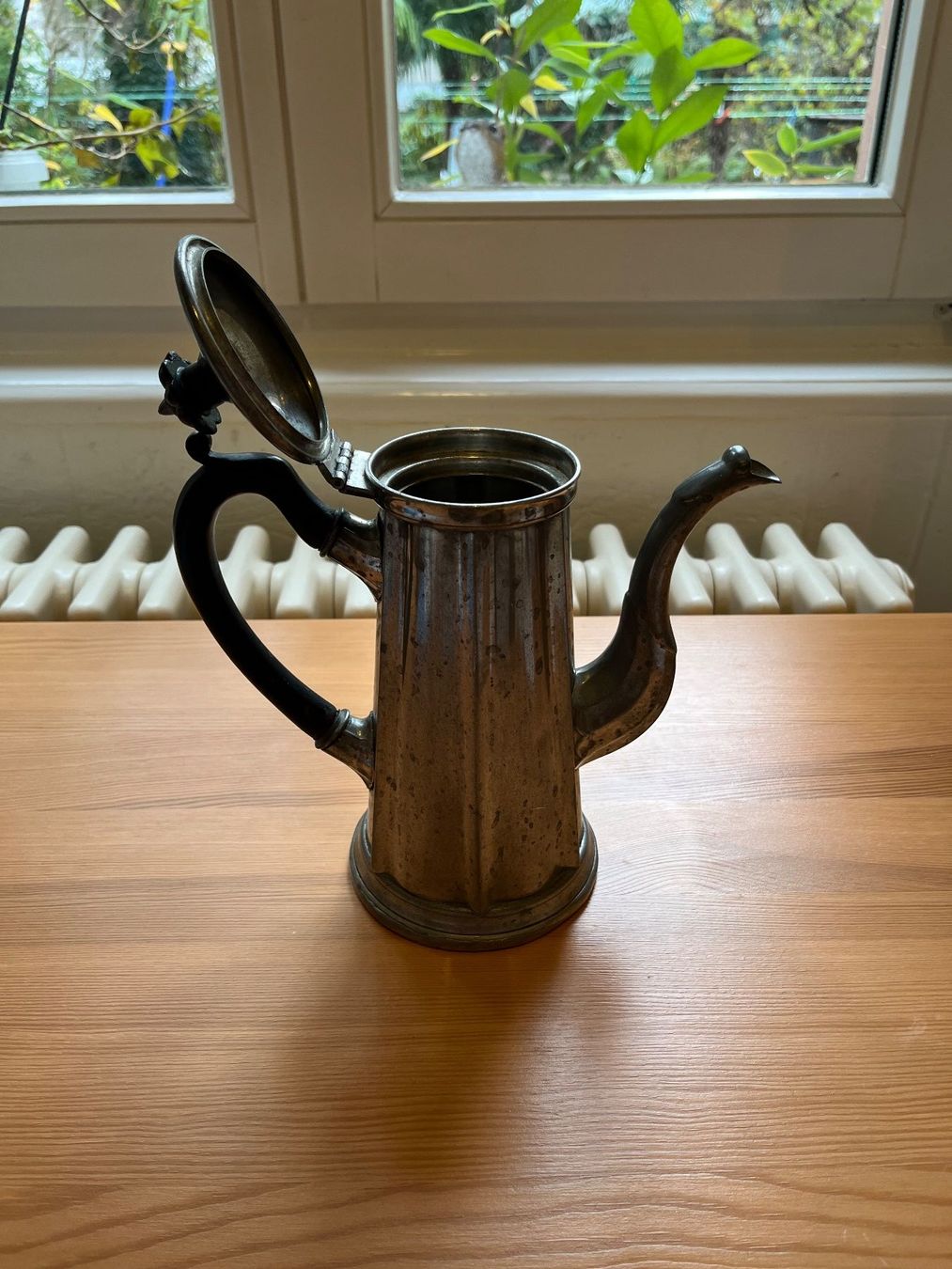 Teiere: Antike Jugendstil Kanne/Krug – Usato da Basel venduto da miriricar 1
