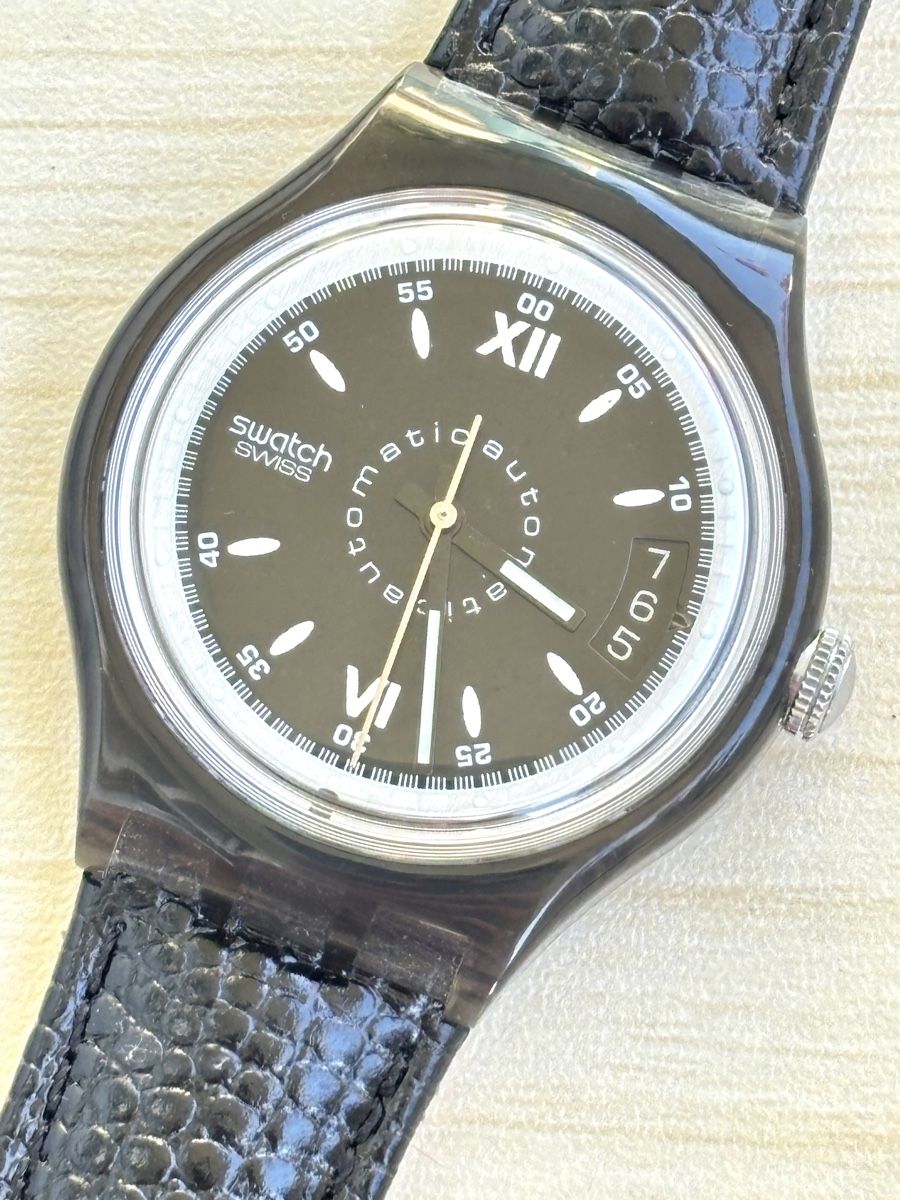 Swatch Montres: Swatch Automatic Uhr schwarz mit Box  – D'occasion à Grenchen par chththl