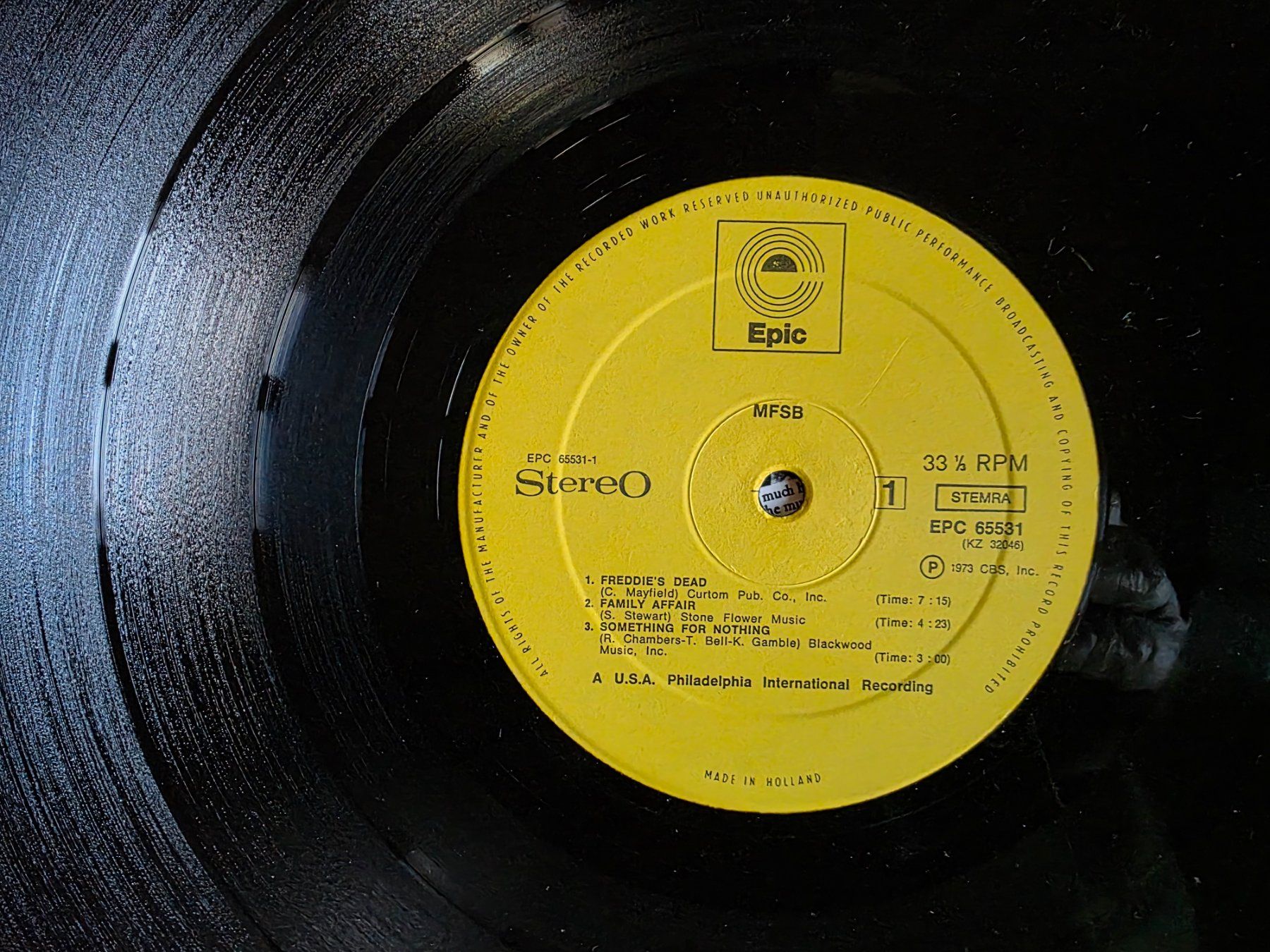 Dischi in vinile: LP: MFSB - Freddie's Dead Back Sabbers - Epic 65531 – Usato da Walterswil BE venduto da Lonitti 6