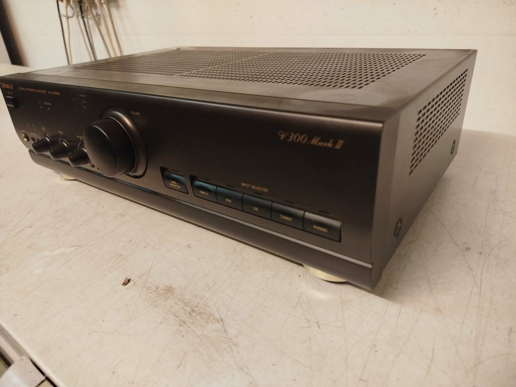 Technics Amplificatori: Technics SU-V300M2 – Usato da La Chaux-de-Fonds venduto da Emmaus2300CDF 1