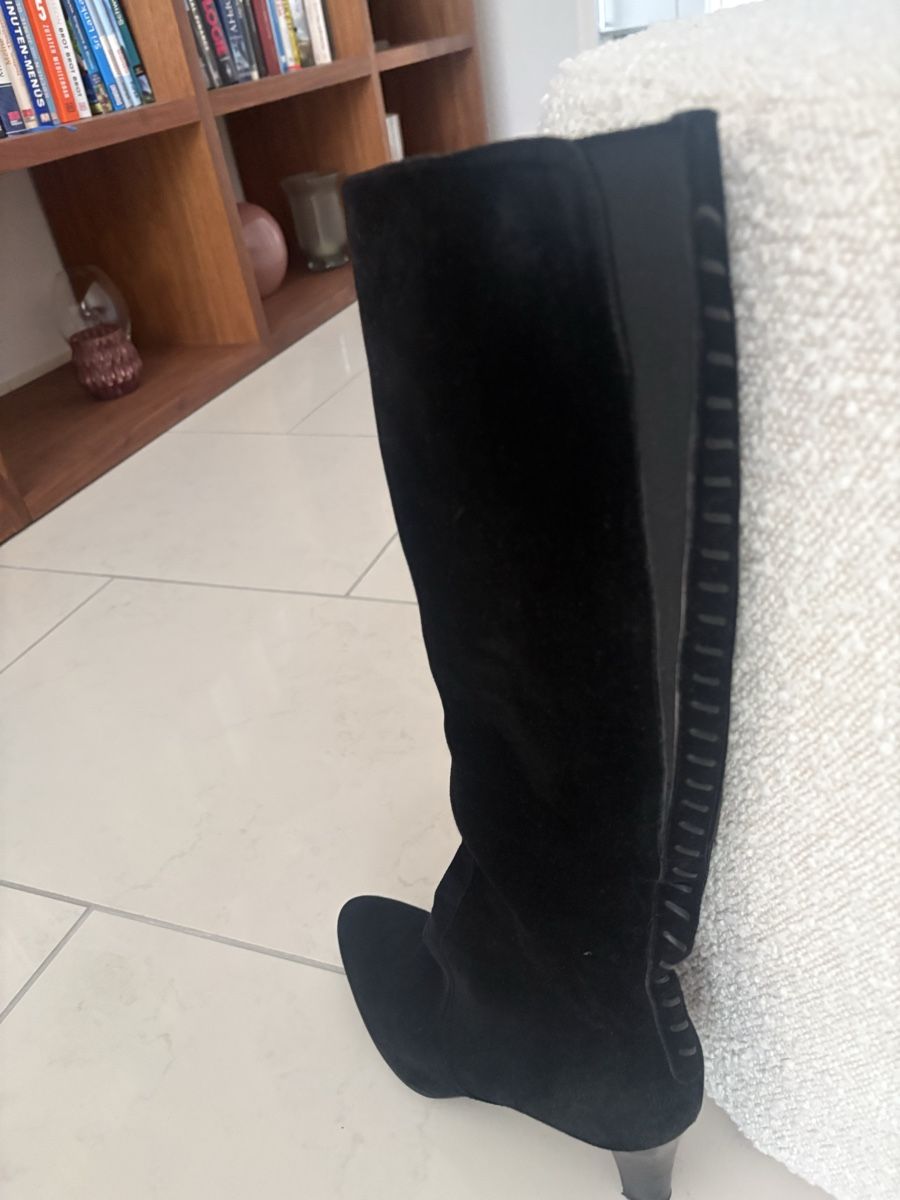 Scarpe da donna: Lederstiefel- wildleder – Nuovo (secondo la descrizione) da Thalwil venduto da ul__6856 4