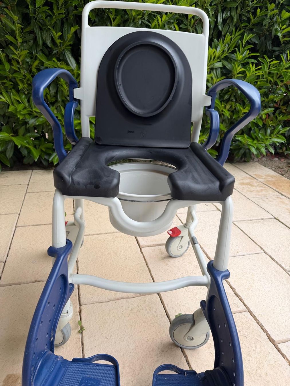 Stühle: Chaise percée – Gebraucht aus Bex von rak_b5t2 2
