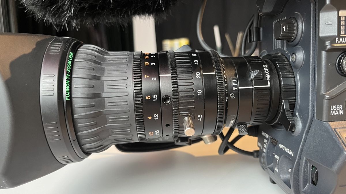 Panasonic Kamera: Panasonic HPX371 Schulterkamera – Gebraucht aus Luzern von tillgmuer 8