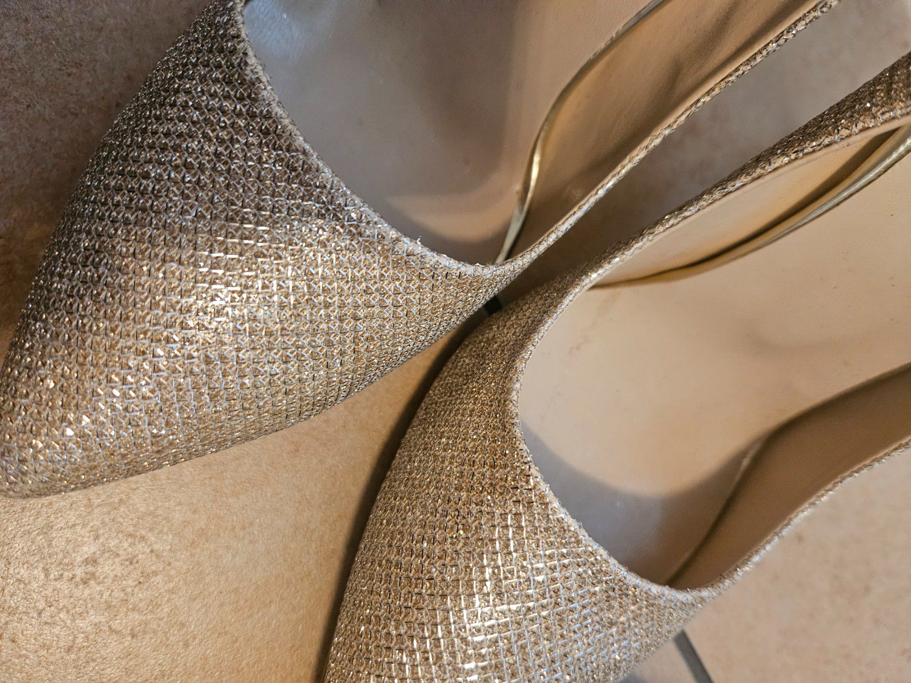 Damenschuhe: Gold Glitzer Pumps ☆NEU☆ – Neu (gemäss Beschreibung) aus Steckborn von suz_v2v6 2