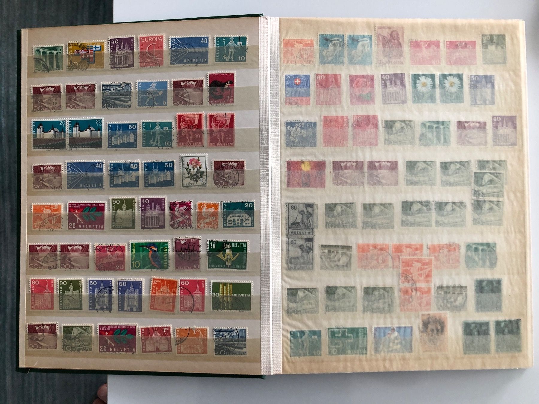 Albums: Briefmarken – D'occasion à Winterthur par Alp9 7