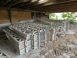 Deckenstützen / Holzstreben / Zaun