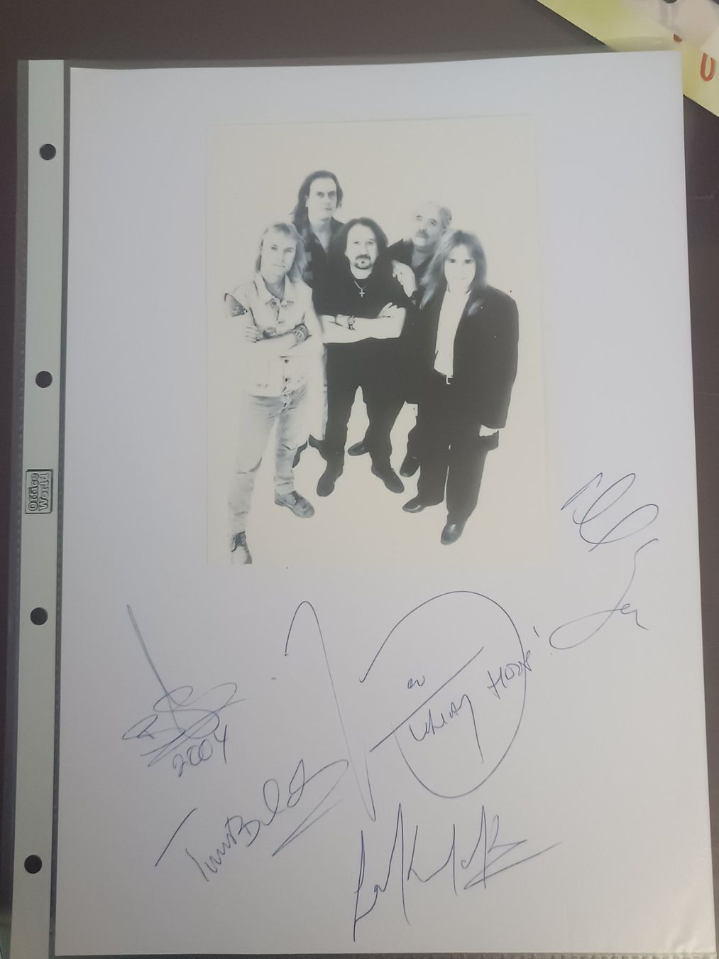 Autografi: Uriah Heep - persönlich gesammelt 2004 – Usato da Menziken venduto da Artographs