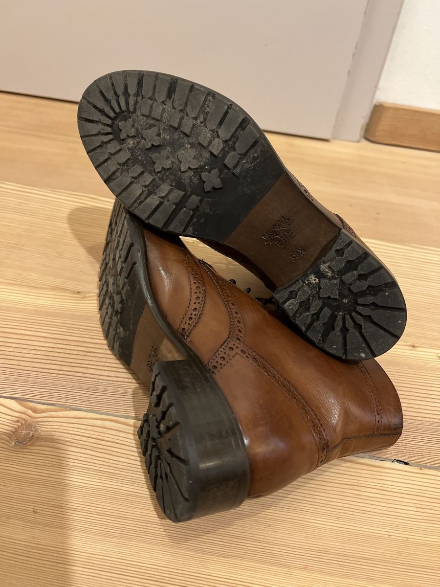 Benci Brothers Damenschuhe: Benci Brothers Stiefelette 38.5 – Gebraucht aus Soglio von Quadratus7 5