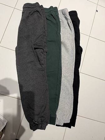 Trainerhosen Grösse 152