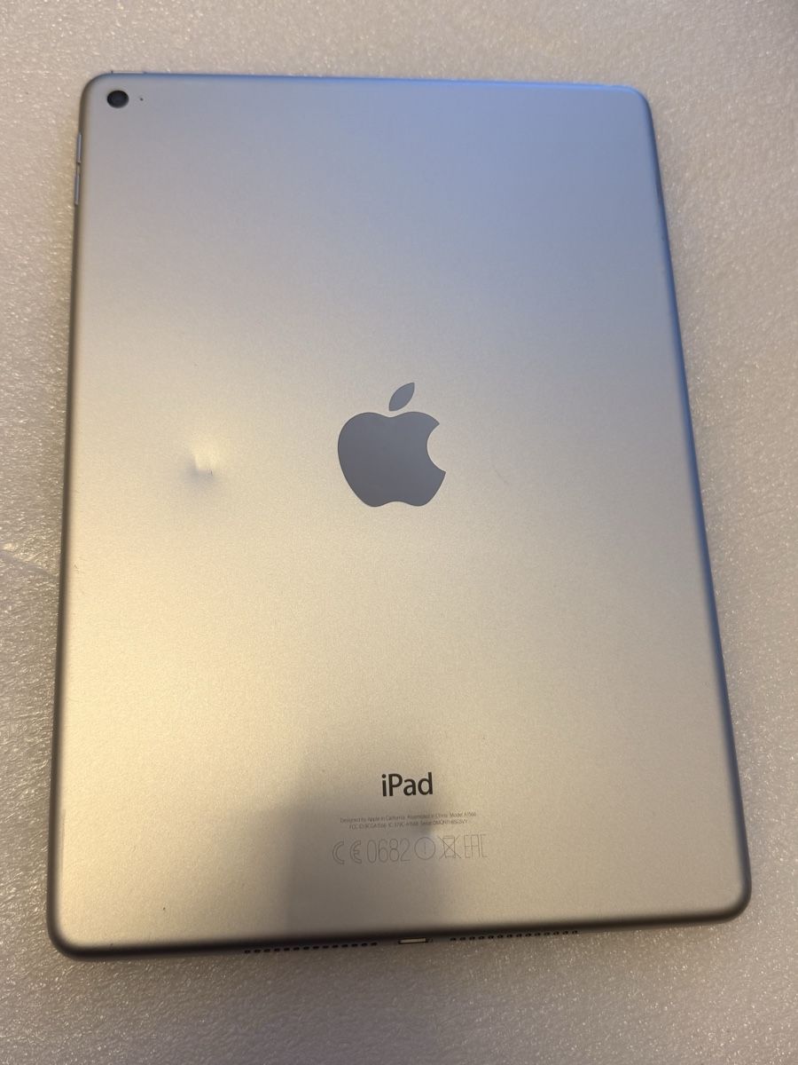 Apple Tablet PC: iPad Air 2 – Gebraucht aus Einigen von iva_86t8 3