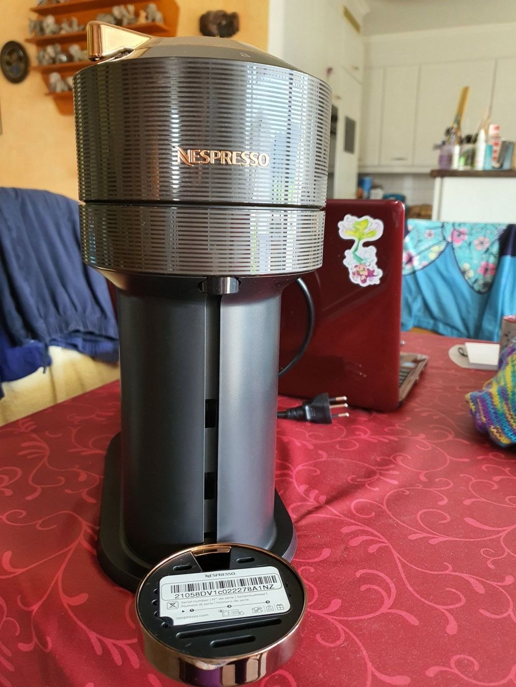 Nespresso Macchine per caffè & Macchine per espresso: Nespresso Kaffeemaschine – Nuovo e nell'imballaggio originale da Buchrain venduto da Sracer0 4