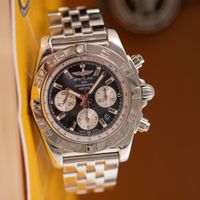 Breitling Chronomat Black Dial/ AB0110/ 2018 / Full Set