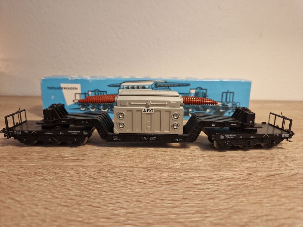 Märklin H0 4617 Güterwagen Tiefladewagen Trafowagen AEG 980 89