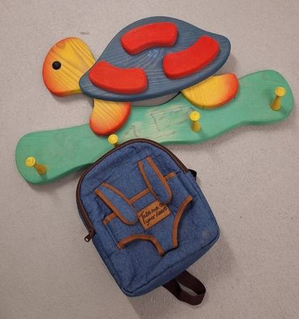 Süsser Kinderrucksack & Jackenhalter in Schildkrötenform