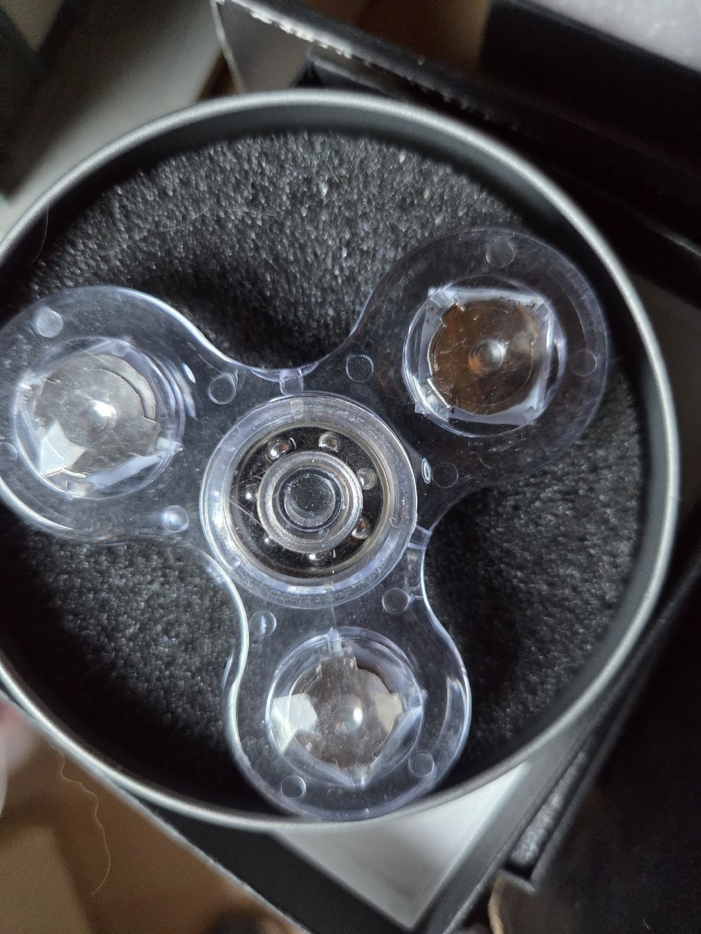 Spielzeuge: Lot de Handspinner – Gebraucht aus Courtelary von Chauvesouris 3