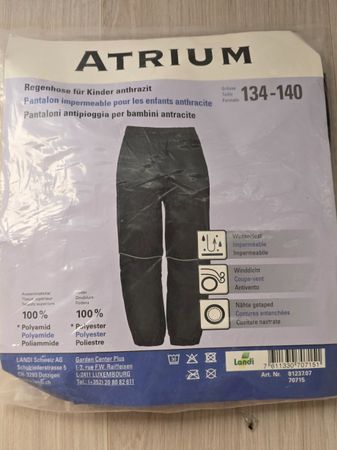 Regenhose schwarz, 134/140, neu und originalverpackt
