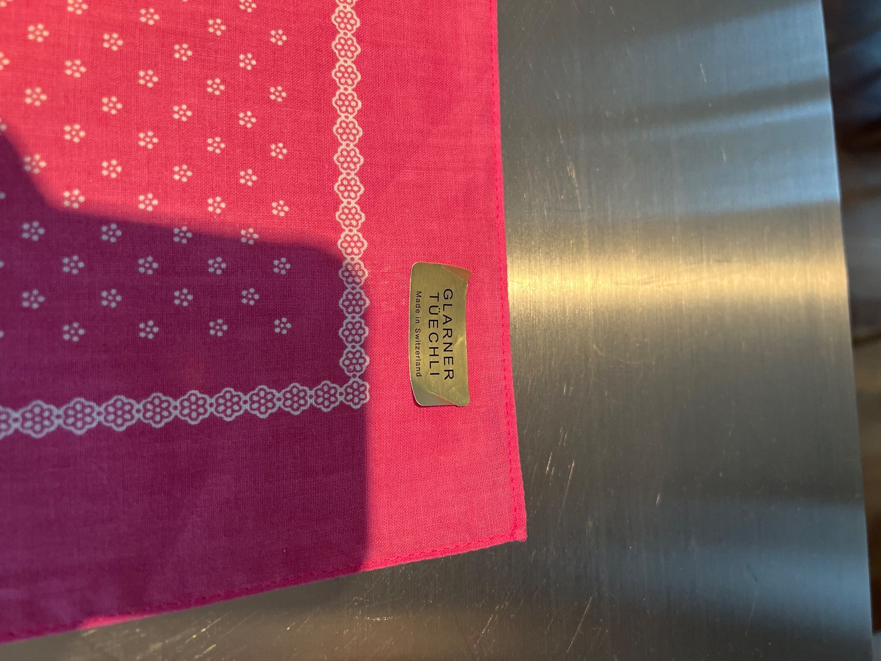 Foulard & Sciarpe: Glarner Tüechli Schal – Usato da Thun venduto da Redrock1 2