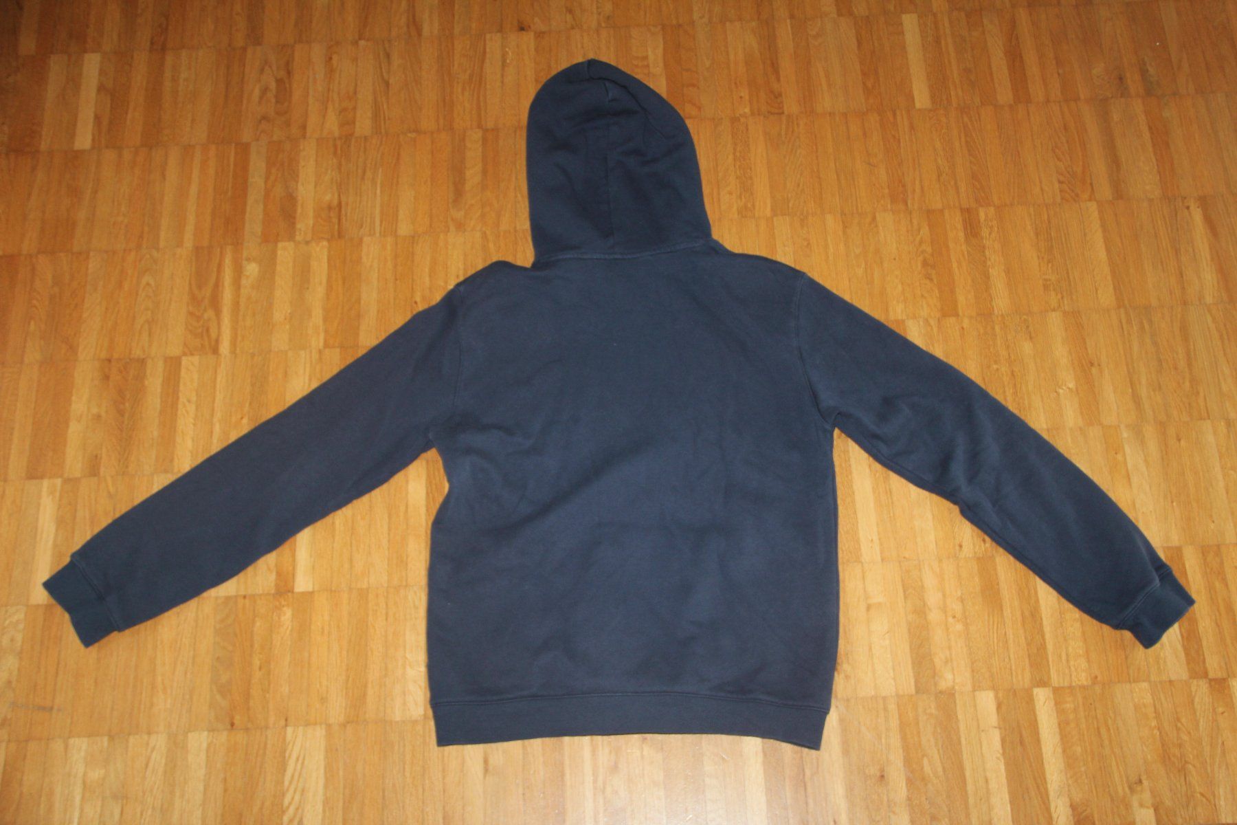 H&M Maglioni & Felpe: dunkelblauer Pullover / Hoddie in der Grösse 170 – Usato da Zürich venduto da Mola80 2
