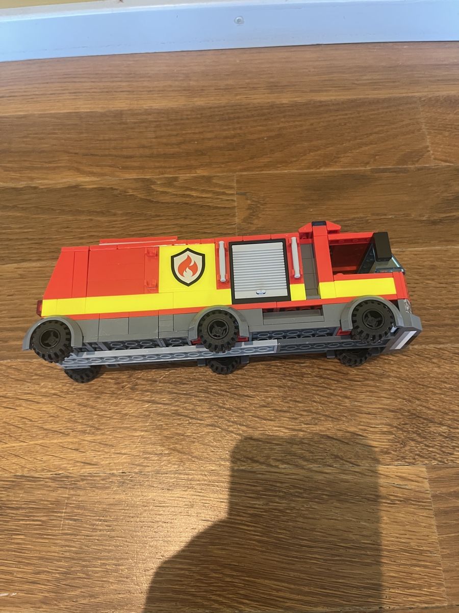 Lego Spielzeuge: Lego Feuerwehrauto – Gebraucht aus Adligenswil von linda-maria 2