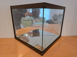 Vitrine: Designer-Vitrine: Glas-Schiebetüren, verspiegelt