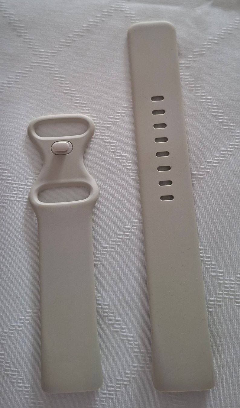 Fitbit Smartwatch: Fitbit Charge 5 – Usato da Rotkreuz venduto da Zug61 4
