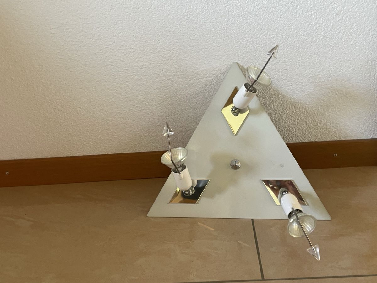Micasa Lampadari & plafoniere: Deckenlampe dreieckig – Usato da Grenchen venduto da natalie_1 3