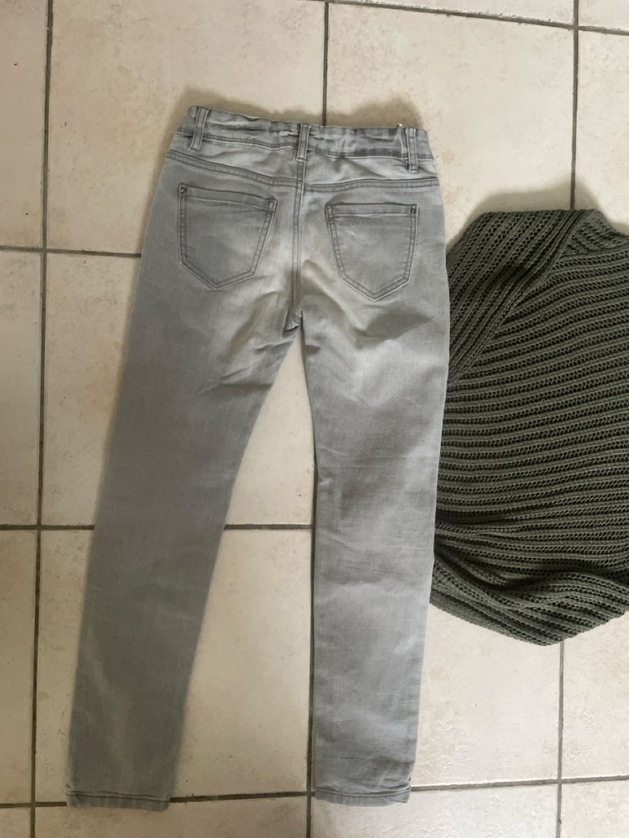 C&A Kleiderpakete & -sets: Jeans mit Pailletten & Strickpullover, Gr.140 Top – Neu (gemäss Beschreibung) aus Obergerlafingen von cabo4 2
