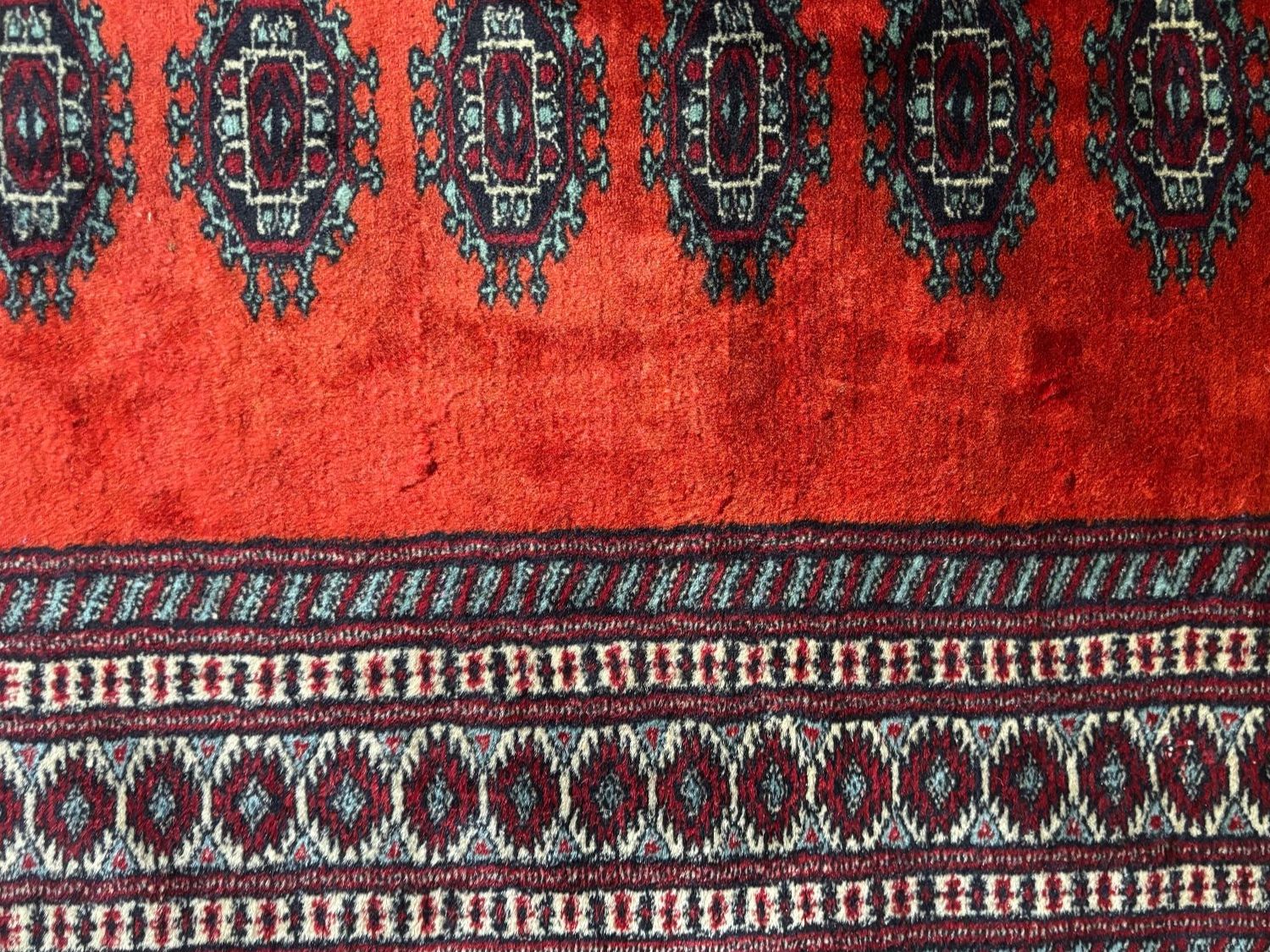 Tappeti: Teppich Rot – Usato da Basel venduto da Nur. 2