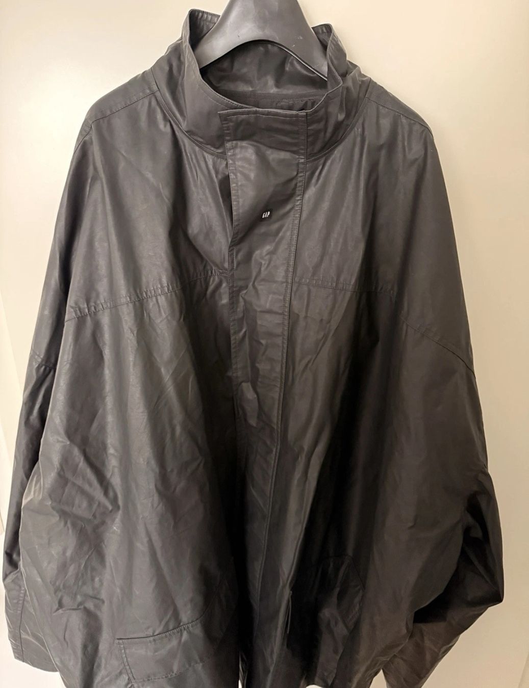 Giacche: Yeezy Gap Coated Parka Gr. L – Usato da Hagendorn venduto da mar_b8zk