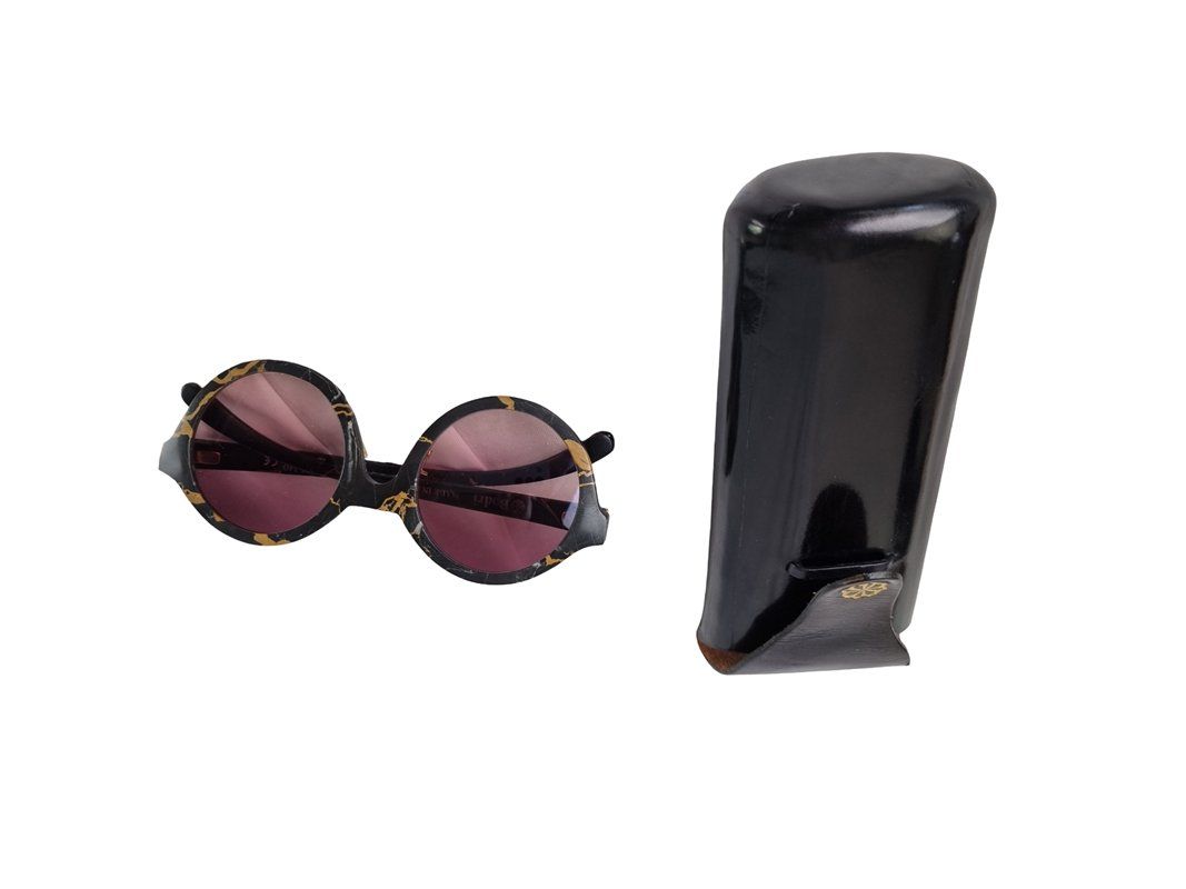 Occhiali & Lenti: BUDRI Sonnenbrille mit Etui – Usato da Wangen b. Olten venduto da Restwert_Wangen