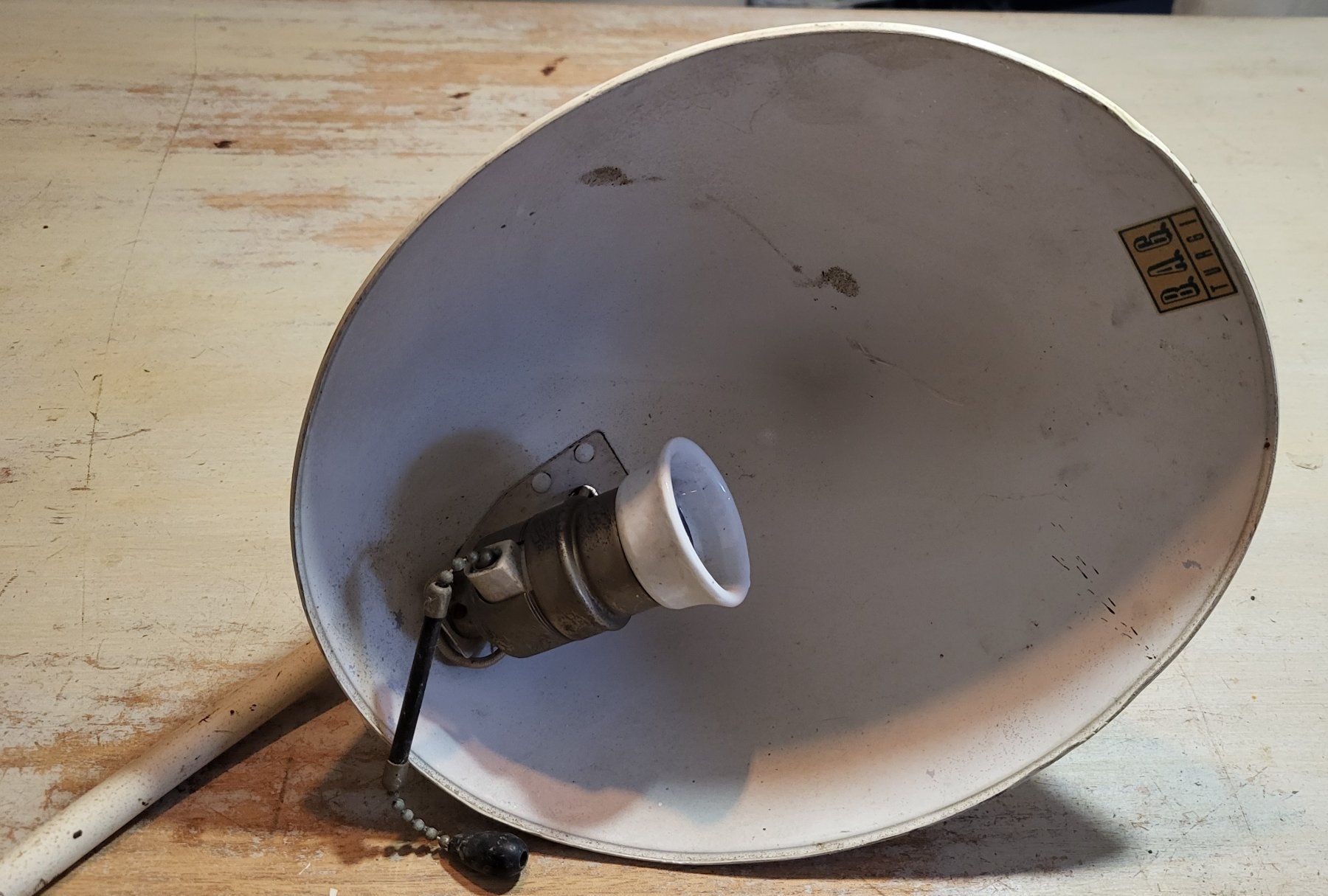 Lampade: Ancienne lampe B.A.G. TURGI – Usato da Montet (Glâne) venduto da Koada2 2