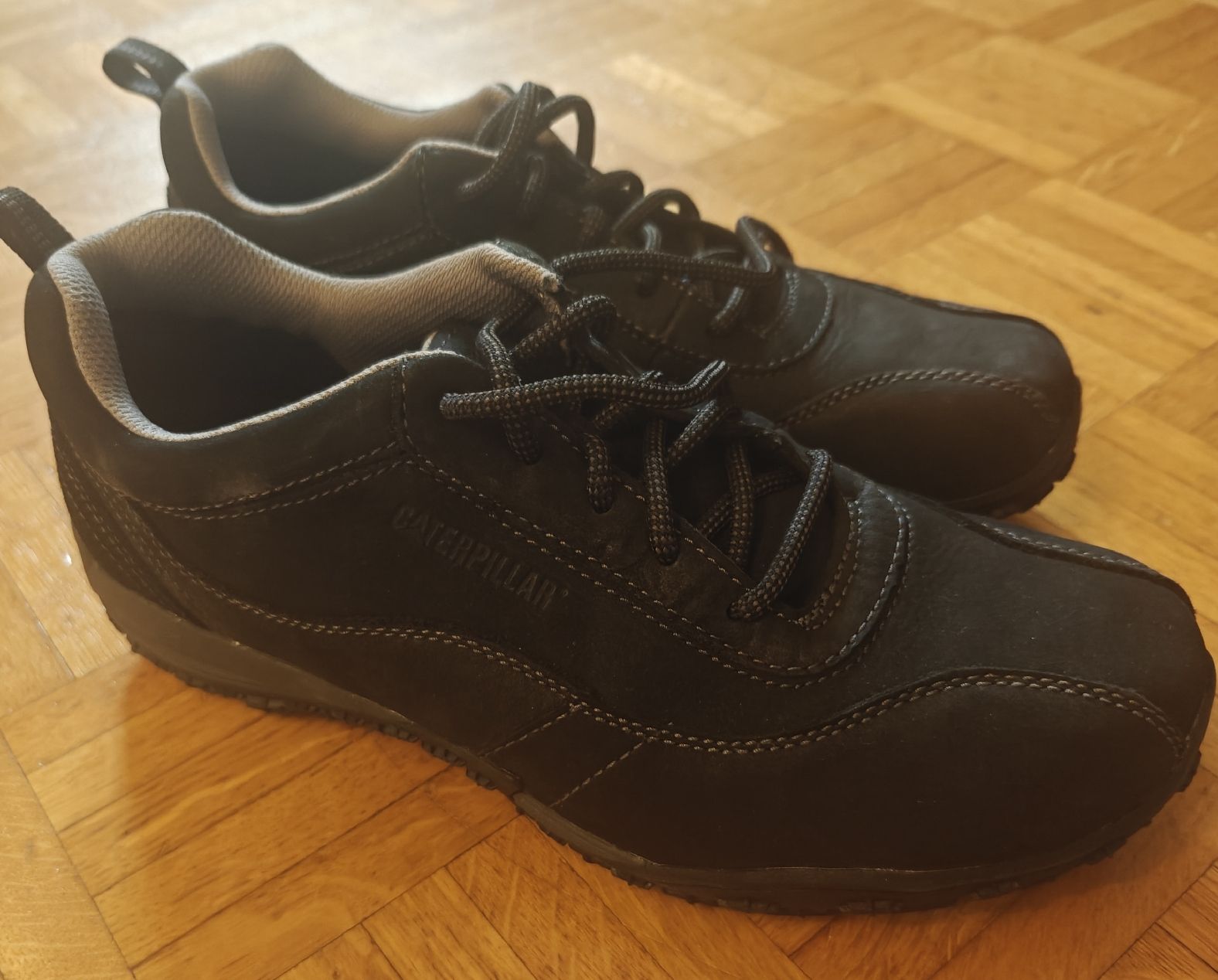 Caterpillar Chaussures hommes: Chaussures Caterpillar Utilize 43 – Neuf avec emballage d'origine à Bussigny par noa_v67w 4