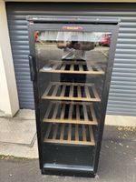 Weinkühlschrank Novamatic KSWF 501.3-IB rot gebraucht
