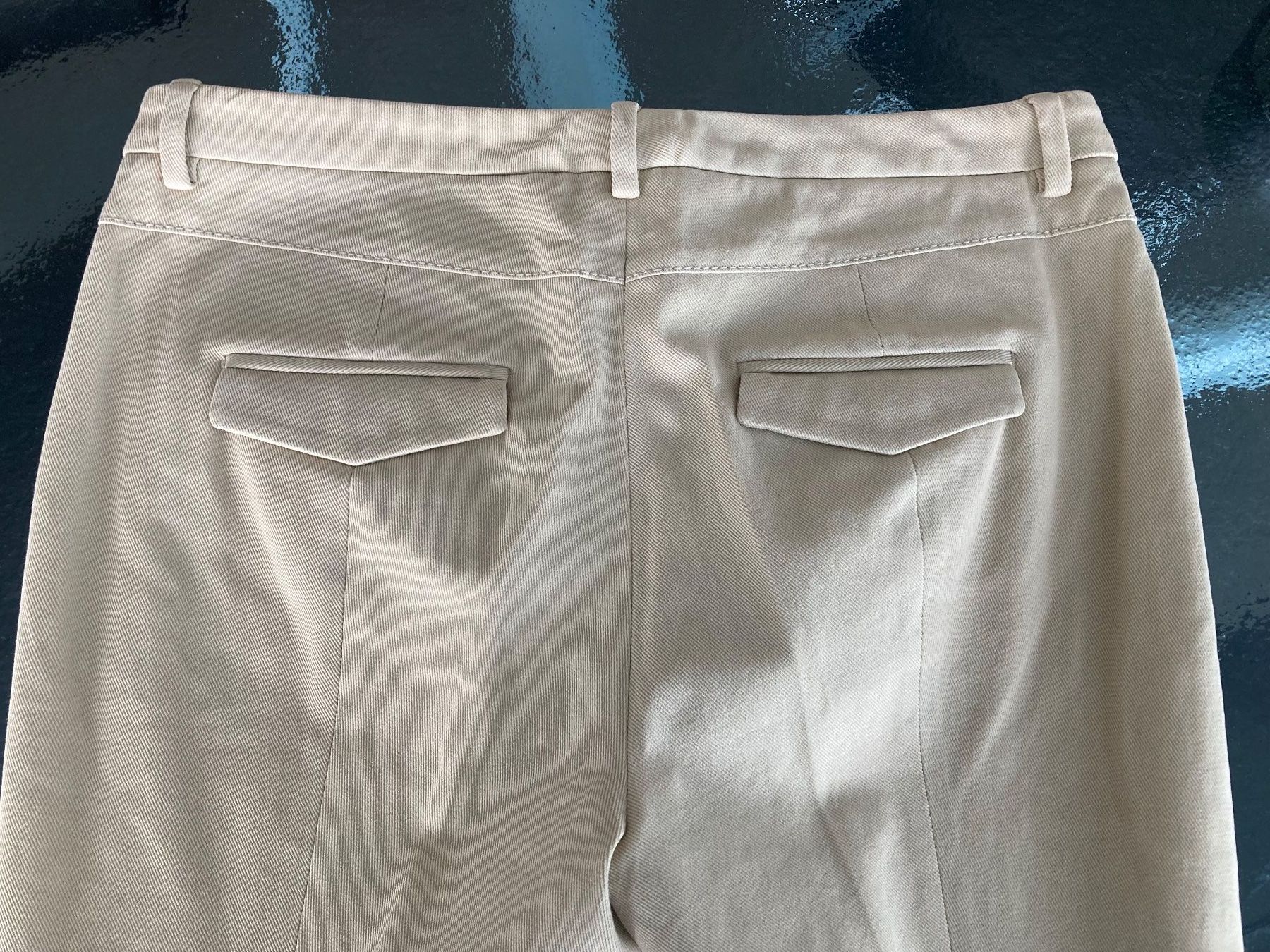 Loro Piana Pantaloni: Wunderbare Loro Piana Sommerhose, IT40, Baumwolle, sand hell – Usato da Zürich venduto da elegantissima 7