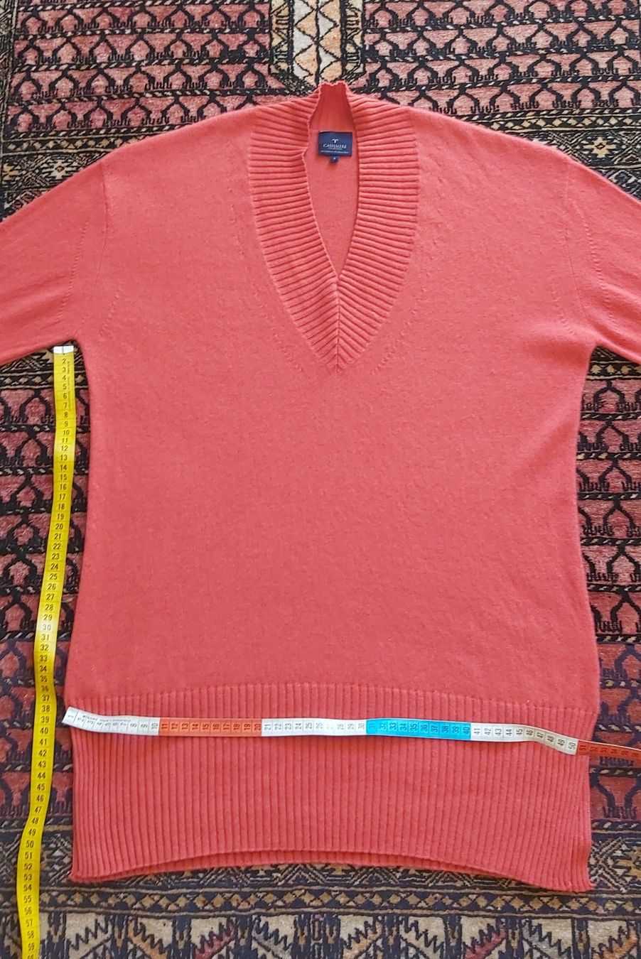 Maglioni & Felpe: Eleganter langer Kaschmir-Pullover neuwertig – Usato da Baden venduto da siomour 4