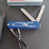 Victorinox Classic F/A 18 Hornet Team Blau