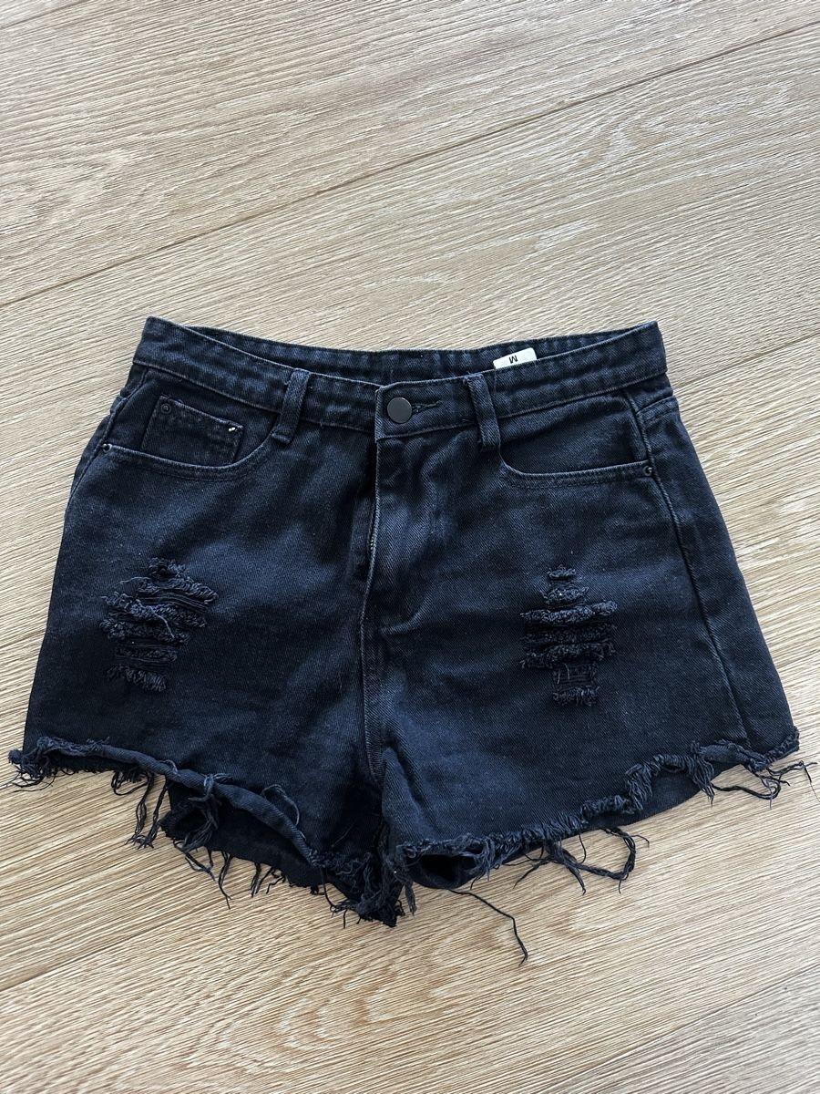 Hosen: Black short – Gebraucht aus Erlenbach ZH von Kevlau