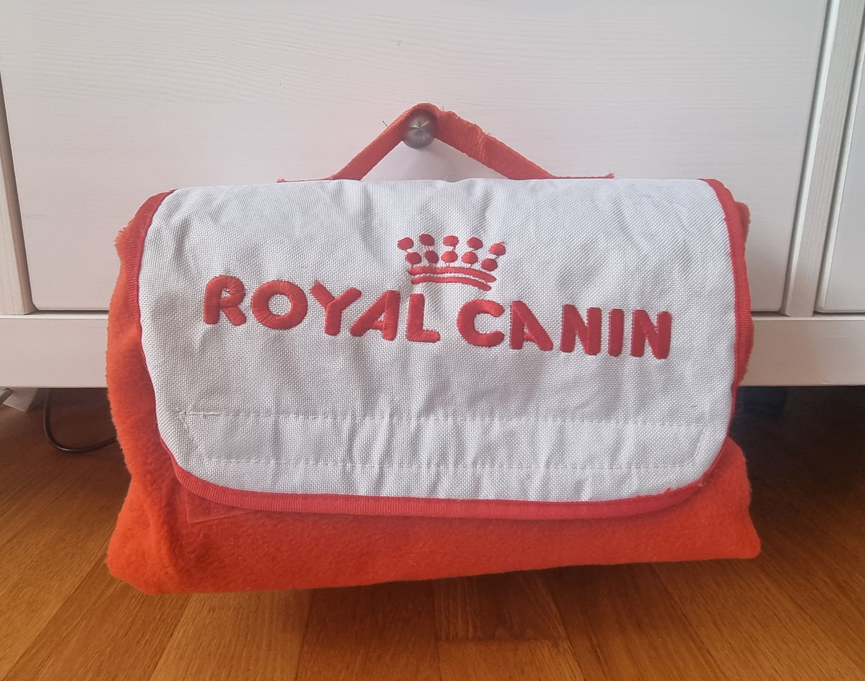 Coperte: Royal Canin Picknick Decke, wasserfest mit Griff – Nuovo (secondo la descrizione) da Mels venduto da Amarenda