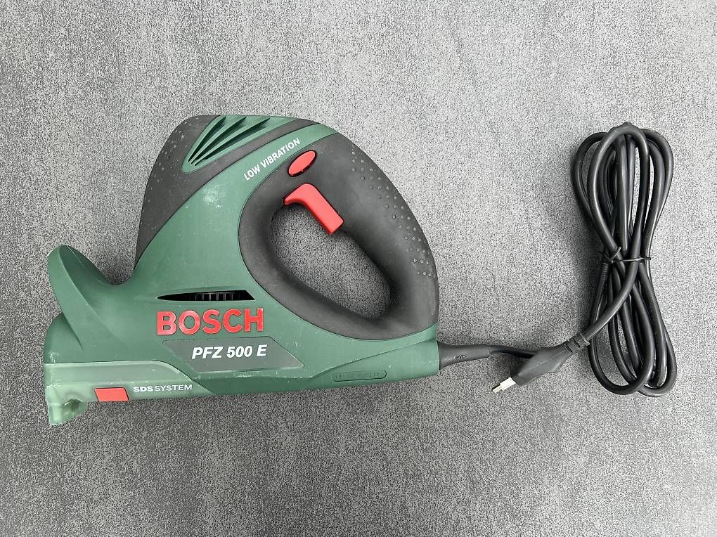 Bosch Seghe: Bosch PFZ 500 E Säge mit 4 Sägeblätter – Nuovo (secondo la descrizione) da Altendorf venduto da Moto1 2