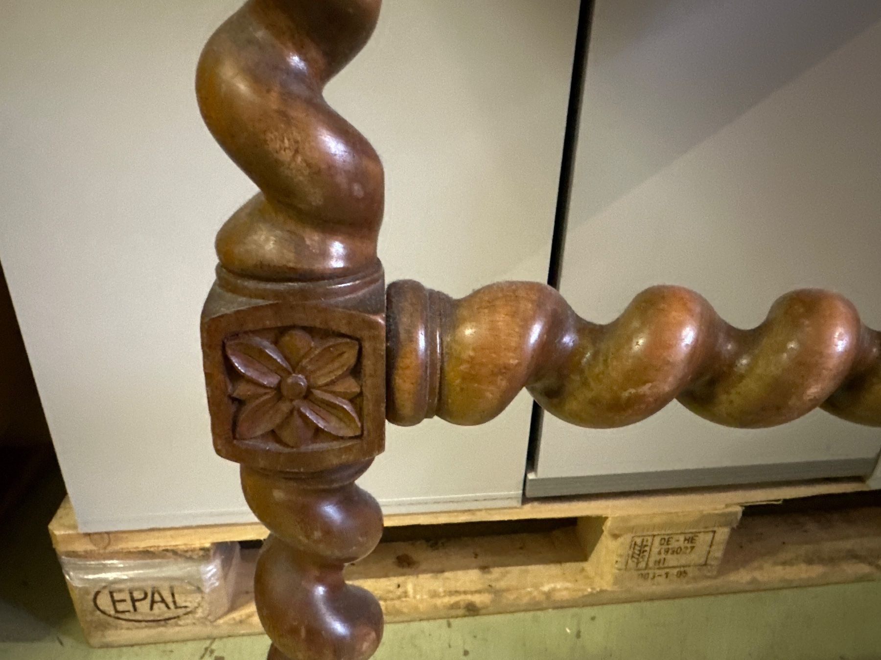 Console: spezielle Wandkonsole aus Holz – Usato da Necker venduto da liq24 9