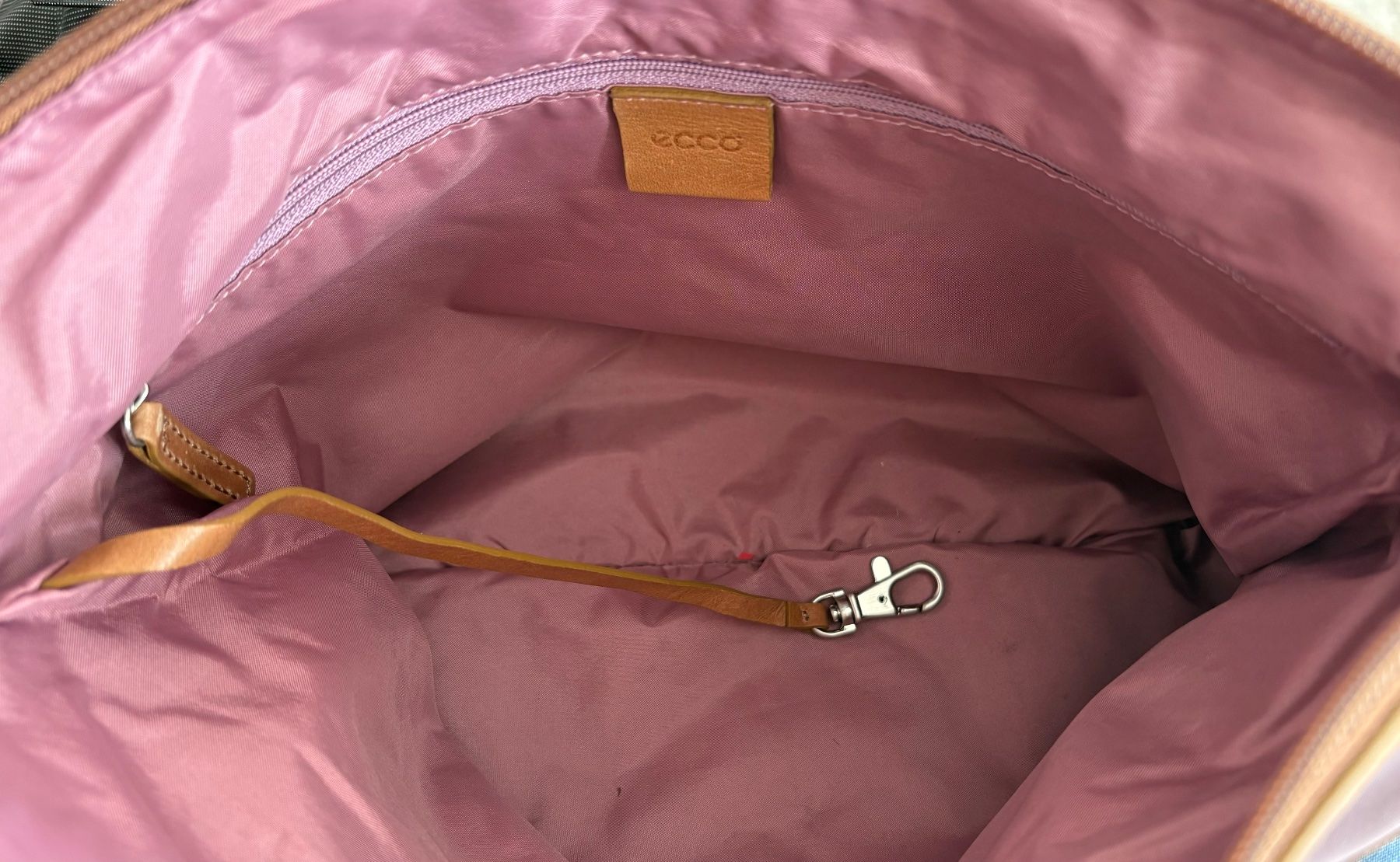 Ecco Taschen für Damen: Leichte praktische Umhängetasche ECCO – Gebraucht aus Uster von pri_6r68 2