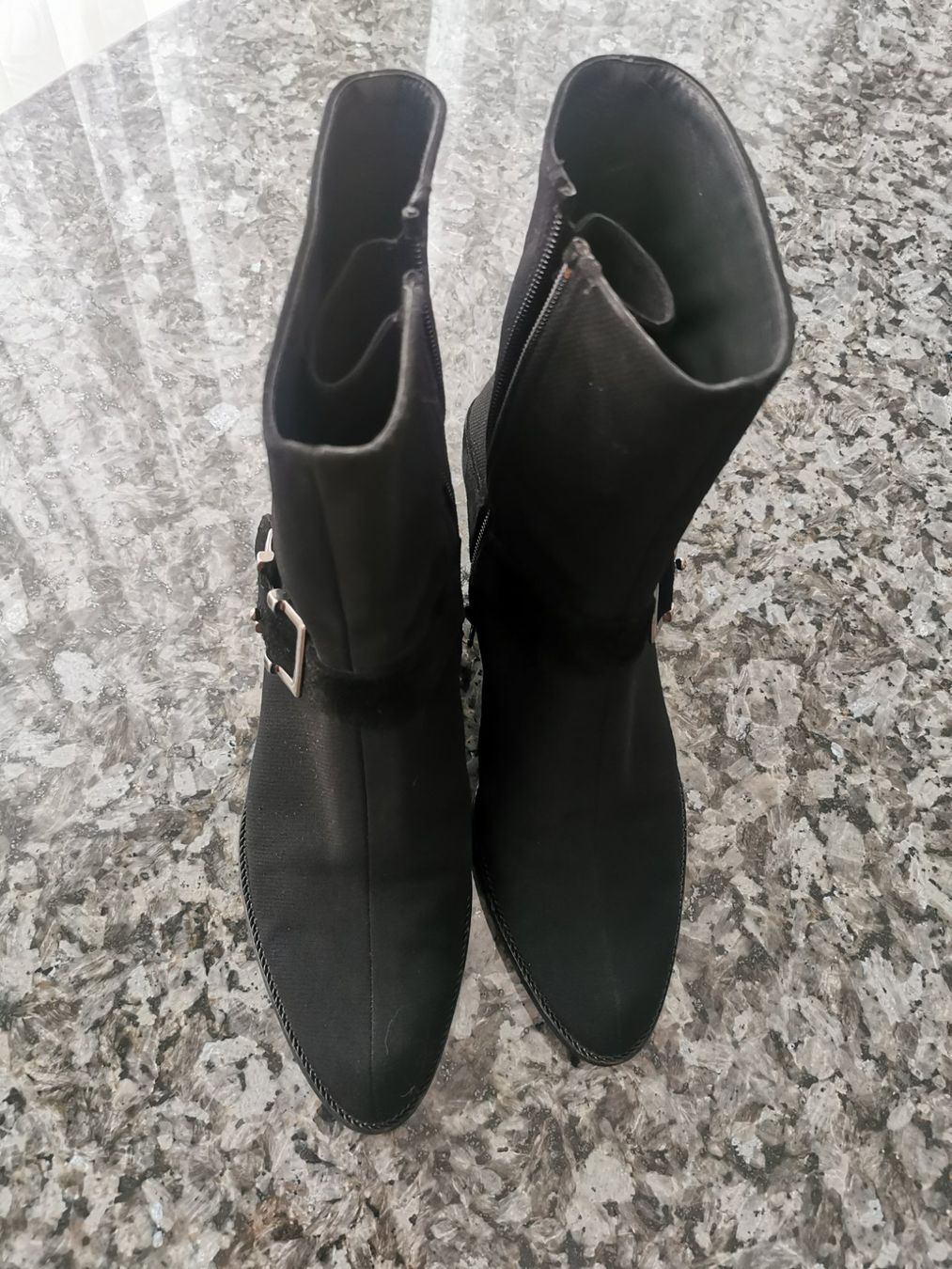 Stuart Weitzman Scarpe da donna: Stuart Weitzman Stiefeletten 40.5 – Usato da Luzern venduto da heart100 4