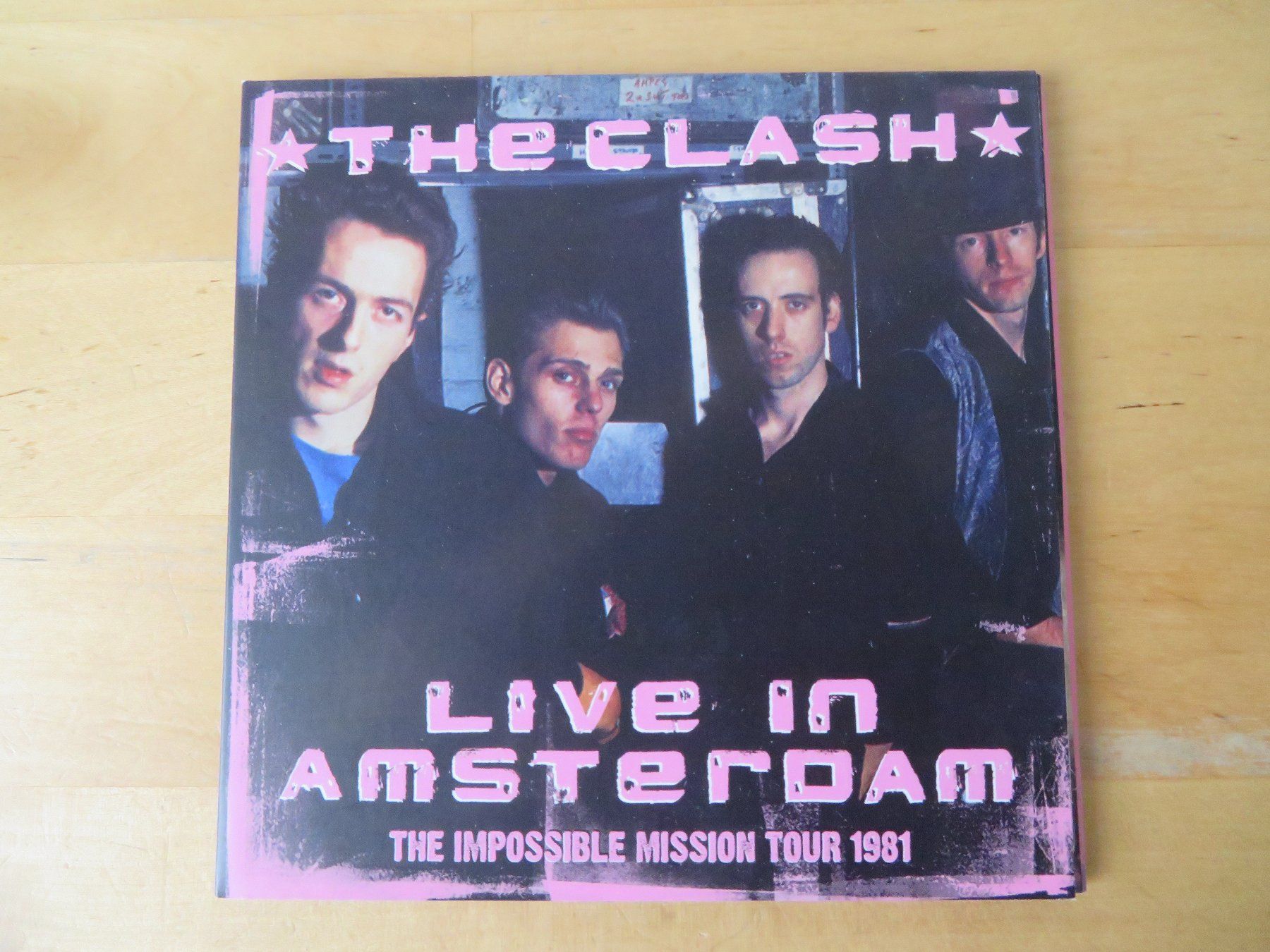 CD: THE CLASH "Live in Amsterdam" – Nuovo (secondo la descrizione) da zürich venduto da Goldimmund