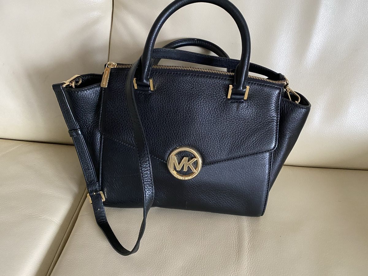 Michael Kors Borse da donna: Michael Kors Tasche schwarz – Usato da Hünenberg venduto da a.u.849 1