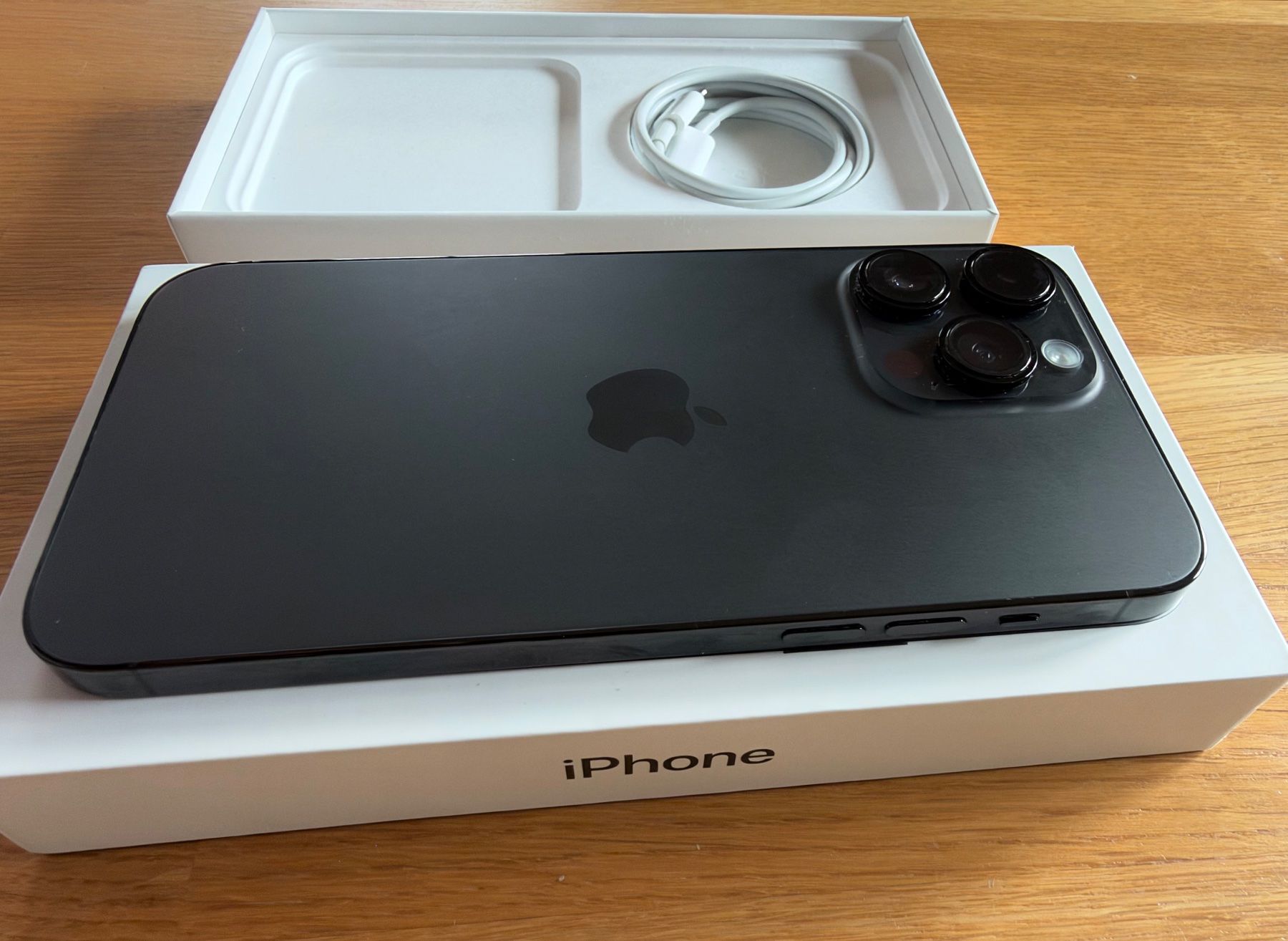 Apple Handys / Smartphones: IPHONE 14 PRO MAX ( Space Black ) – Gebraucht aus Verbier von gue_mmv5 2