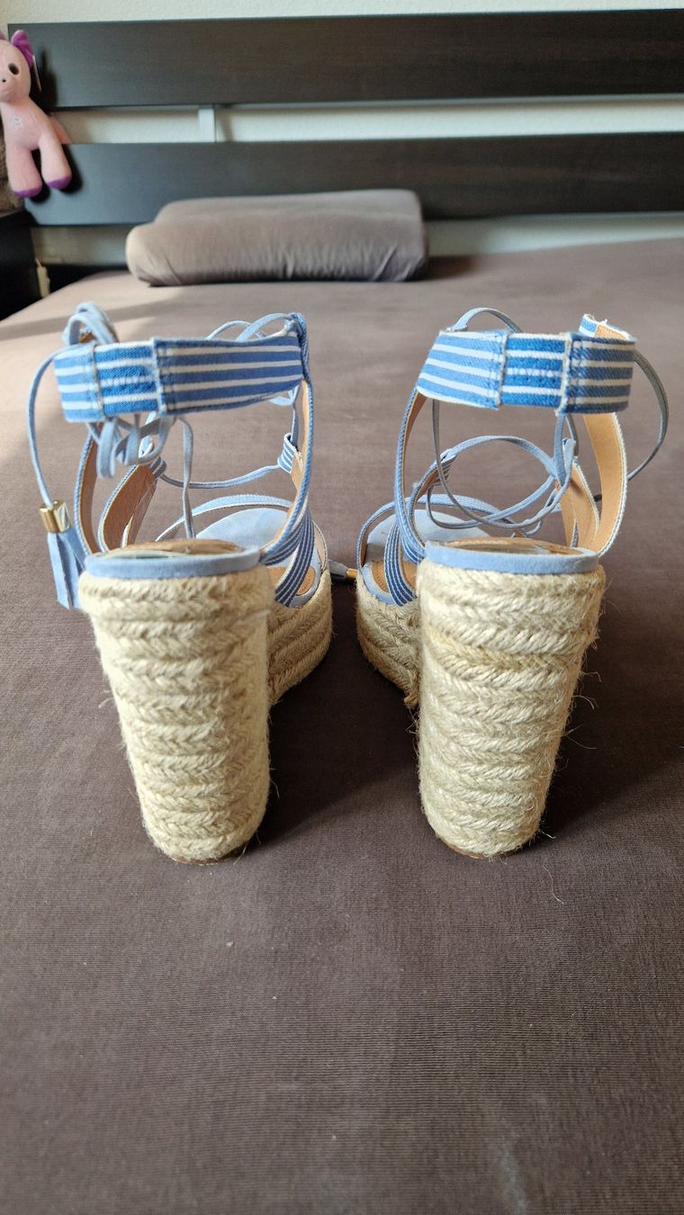 Scarpe da donna: Strand Schuhe von River Island, Gr. 41 – Usato da Laax GR venduto da Schoelli2 2
