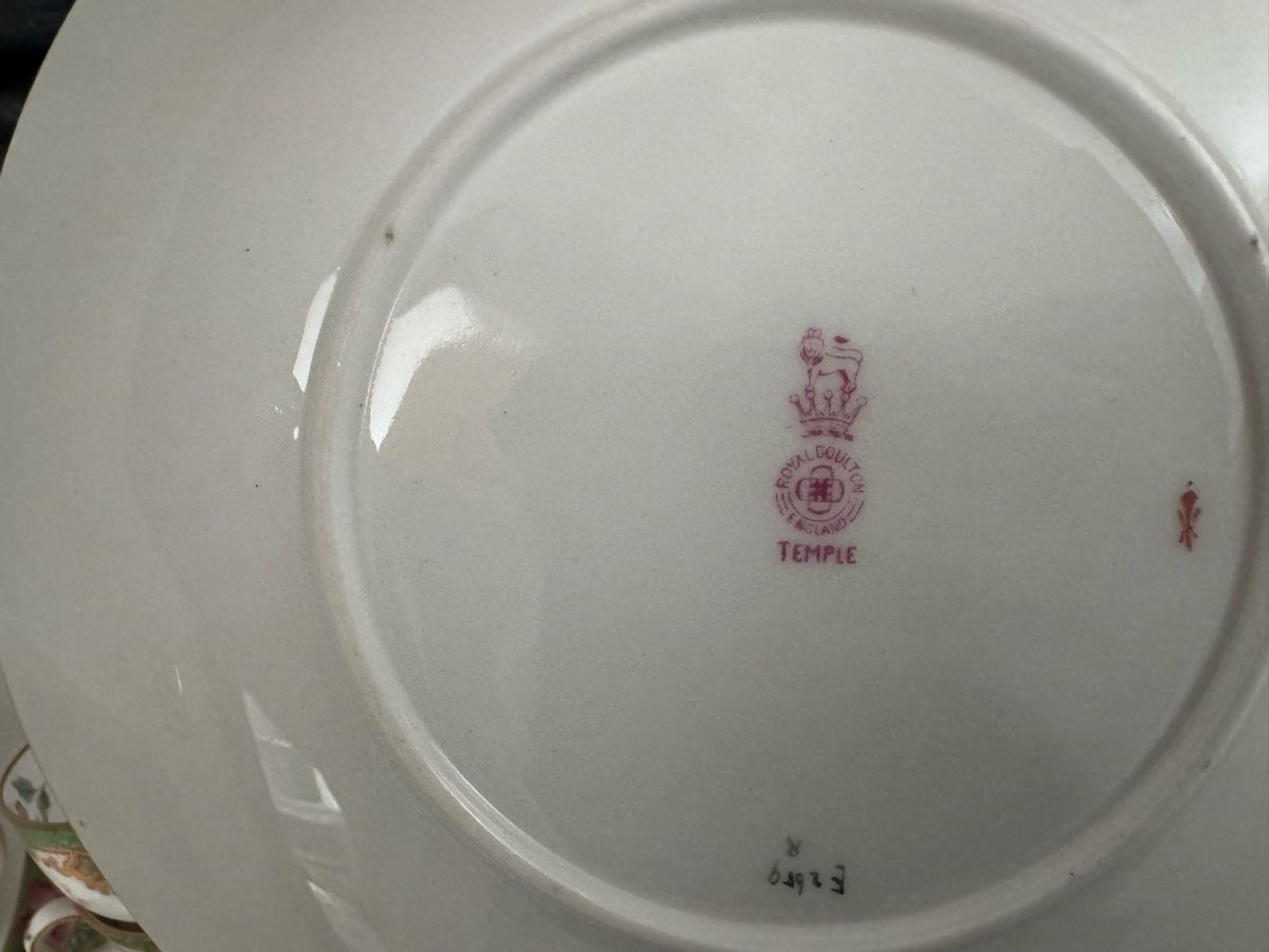 Set di piatti: Antikes Teeservice 13-teilig, Royal Doulton, Temple, top – Usato da Vaduz venduto da Greenturtle 4