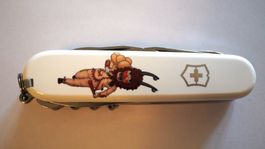 Viktorinox Huntsman White Fule Hung Thun