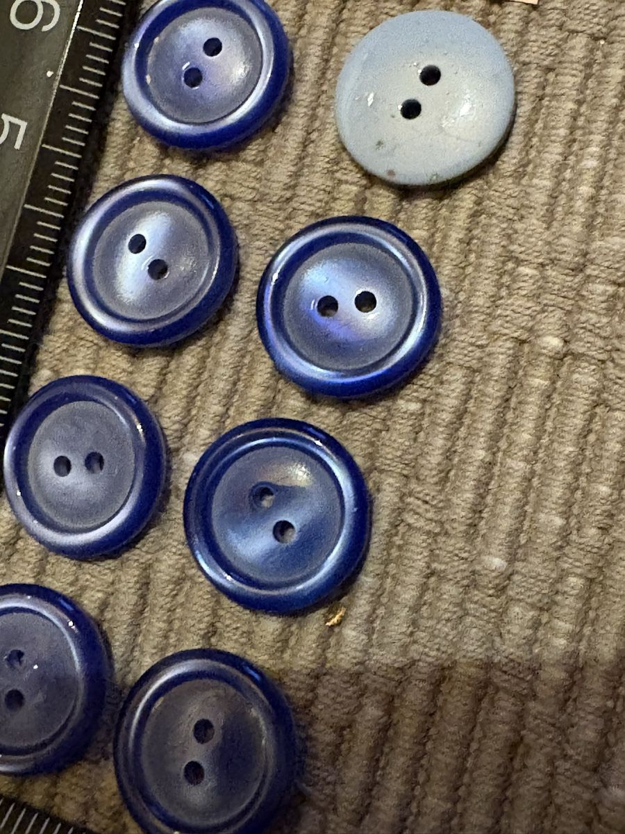 Boutons: Nähknöpfe aus Kunststoff – Neuf (Voir description) à Rümlang par euqinom16 1