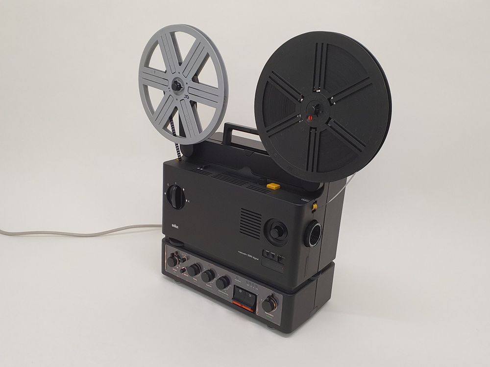 legende-super-8-filmprojektor-braun-visacustic-2000-digital-gebraucht